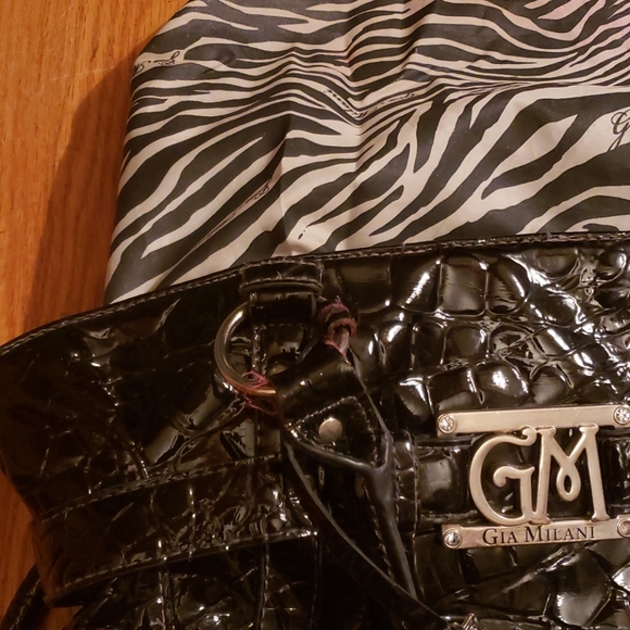 Gia Milani Bag  💖 - Picture 6 of 7